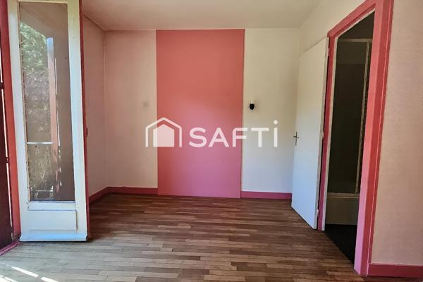 Bel ensemble immobilier de 420m² avec parc arboré 13 600m²  - St Georges de Montclard
