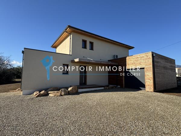 Villa
                                                                                                                                                                                                                                                                                                                        5 pièce(s)                                                                                                                                                                                                          4 chambre(s)                                                                                                                                                                                                          150  m²