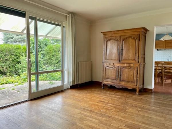 Immeuble
                                                                                                                                                
                                                                                                                                                
                                                                                                                                                
                                                    
                                                                                                                                                                                                                                                                                                                        205  m²