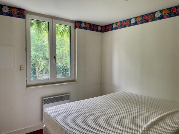 Immeuble
                                                                                                                                                
                                                                                                                                                
                                                                                                                                                
                                                    
                                                                                                                                                                                                                                                                                                                        205  m²