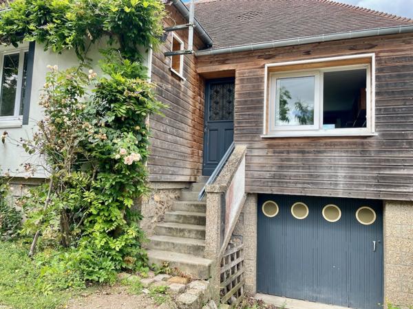 Immeuble
                                                                                                                                                
                                                                                                                                                
                                                                                                                                                
                                                    
                                                                                                                                                                                                                                                                                                                        205  m²