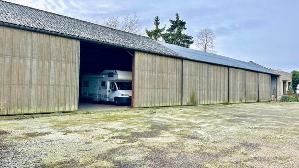 Immeuble
                                                                                                                                                
                                                                                                                                                
                                                                                                                                                
                                                    
                                                                                                                                                                                                                                                                                                                        205  m²