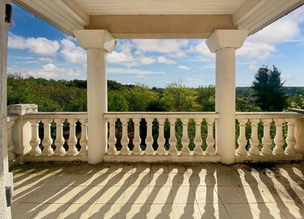 Maison à vendre    4 pièces • 160 m2 Négrondes