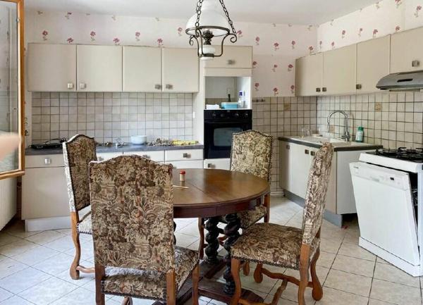 Maison à vendre    4 pièces • 160 m2 Négrondes