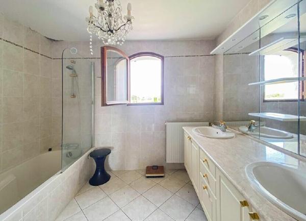 Maison à vendre    4 pièces • 160 m2 Négrondes