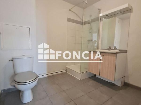 Location Appartement 2 pièces 38.4 m² - RUE DES DEMOISELLES Montereau-fault-yonne 77130