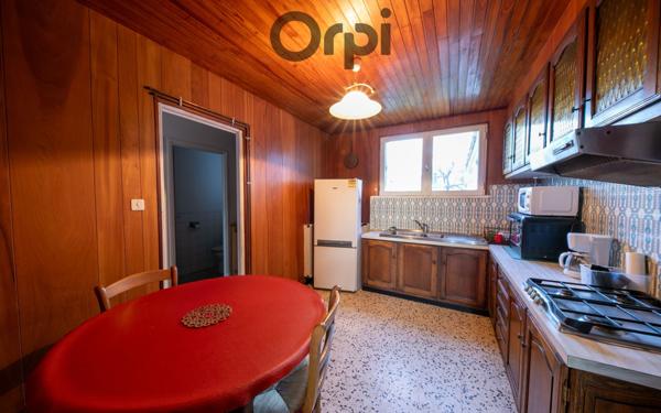 Maison à vendre    5 pièces •  Saint-Estève