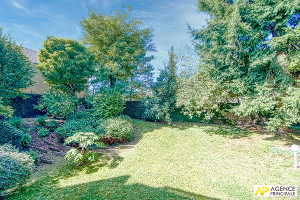 Versailles Ermitage Appartement 3 pièces 78 M² carrez situé au 1er étage avec ascenseur, balcon / terrasse plein sud, 1 place de parking en sous-sol et une cave €670 000 ** - Référence 25916