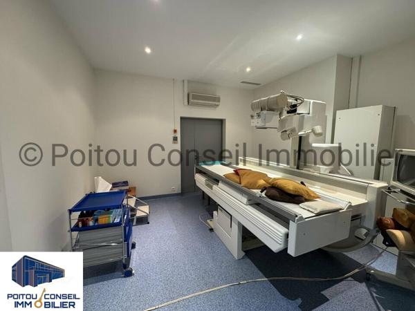 OPPORTUNITE A VENDRE 150m2 BUREAU SECTEUR INKERMANN AVEC PARKINGS LUMINEUX