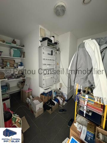 OPPORTUNITE A VENDRE 150m2 BUREAU SECTEUR INKERMANN AVEC PARKINGS LUMINEUX