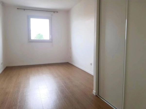 appartement t2 avec balcon et parking