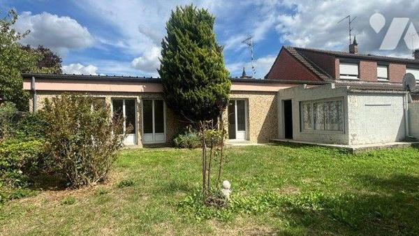 LEFORET (62790) - Maison de type plain-pied comprenant hall d'entrée, couloir, cuisine, salon-s...