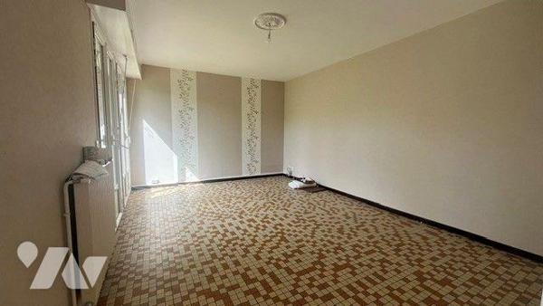 LEFORET (62790) - Maison de type plain-pied comprenant hall d'entrée, couloir, cuisine, salon-s...