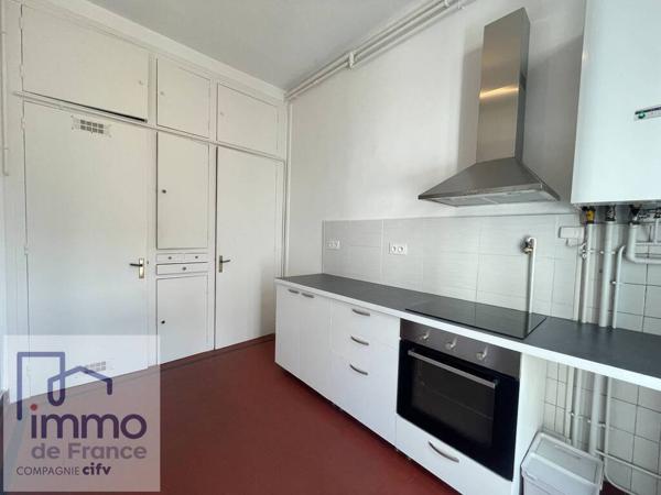 GRENOBLE - 2 PLACE VICTOR HUGO