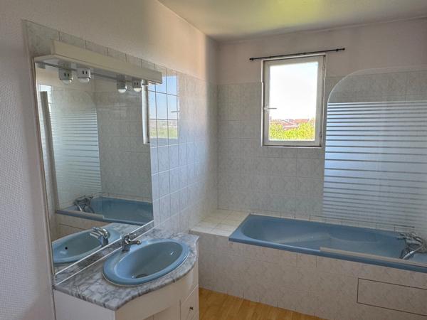 MAISON EN PIERRE RÉNOVÉE