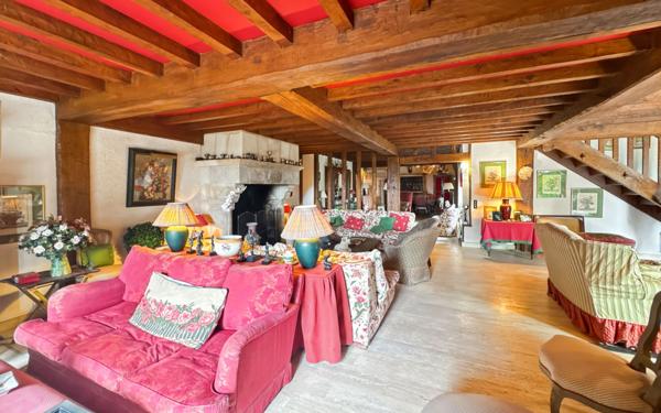 Maison à vendre    6 pièces • 275 m2 Touques