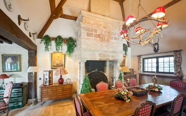 Maison à vendre    6 pièces • 275 m2 Touques