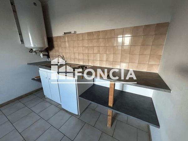 Location Appartement 2 pièces 43.65 m² - 36 RUE DU COMMANDANT ARNAUD Faremoutiers 77580