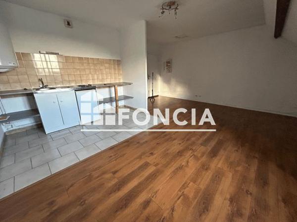 Location Appartement 2 pièces 43.65 m² - 36 RUE DU COMMANDANT ARNAUD Faremoutiers 77580