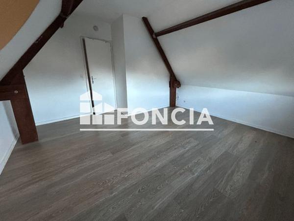 Location Appartement 2 pièces 43.65 m² - 36 RUE DU COMMANDANT ARNAUD Faremoutiers 77580