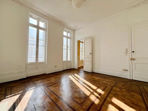 Chartrons appartement de style