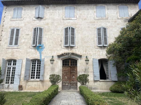 Maison
                                                                                                                                                                                                                                                                                                                        21 pièce(s)                                                                                                                                                                                                          15 chambre(s)                                                                                                                                                                                                          700  m²