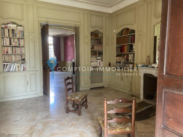 Maison
                                                                                                                                                                                                                                                                                                                        21 pièce(s)                                                                                                                                                                                                          15 chambre(s)                                                                                                                                                                                                          700  m²