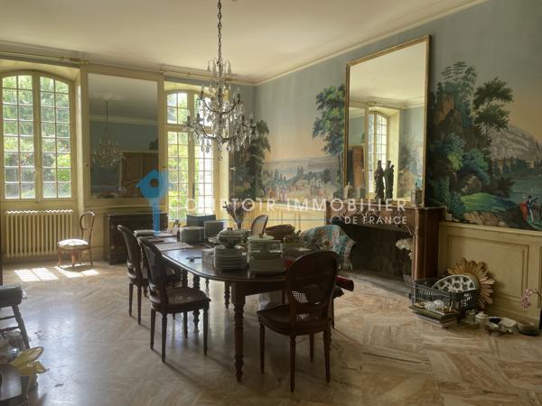 Maison
                                                                                                                                                                                                                                                                                                                        21 pièce(s)                                                                                                                                                                                                          15 chambre(s)                                                                                                                                                                                                          700  m²