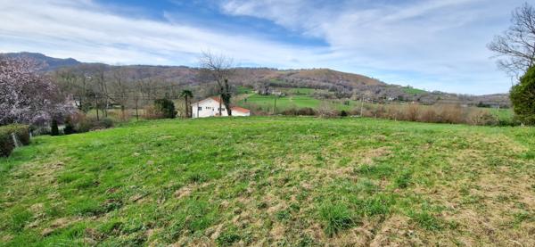 Ance (64570) SUPERBE VUE AU CALME SANS VIS À VIS