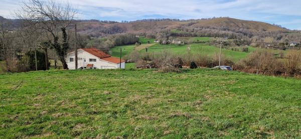 Ance (64570) SUPERBE VUE AU CALME SANS VIS À VIS