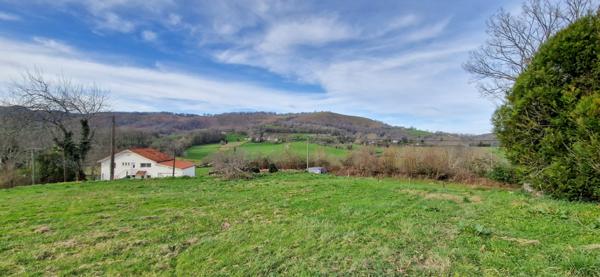 Ance (64570) SUPERBE VUE AU CALME SANS VIS À VIS