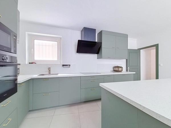 Appartement à CHOLET, 49300 - 8 pièces 188m²