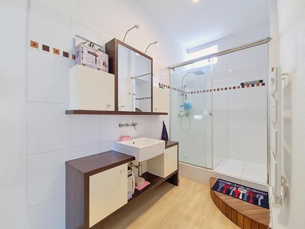 Appartement à CHOLET, 49300 - 8 pièces 188m²