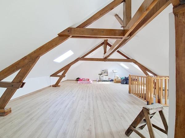 Appartement à CHOLET, 49300 - 8 pièces 188m²