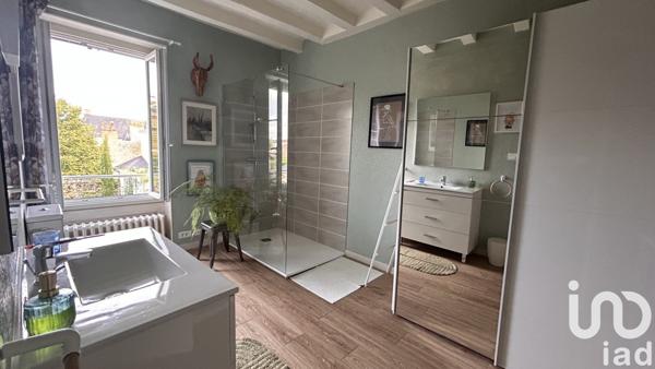 Maison de ville 8 pièces de 215 m² à Baugé-en-Anjou (49150)