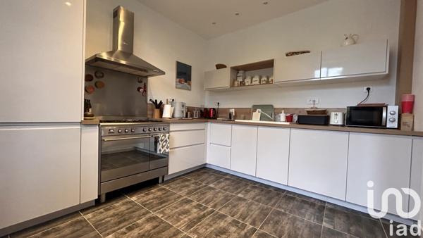 Maison de ville 8 pièces de 215 m² à Baugé-en-Anjou (49150)