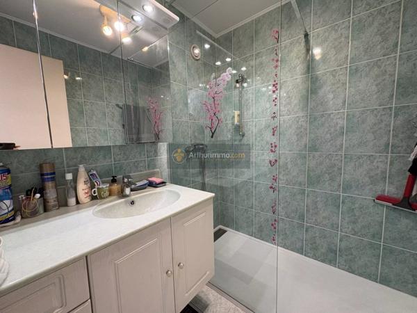 Vente Appartement 3 pièces 77 m2 à Saint-Raphaël