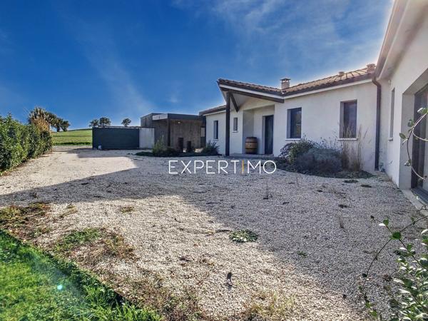 Ayguesvives (31450) Ayguesvives, villa de 2014, 7 pièces159 m2 env. avec piscine, garage et terrain de 1540m2.