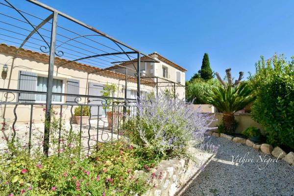 Maison à vendre 5 pièces MOURIES (13)