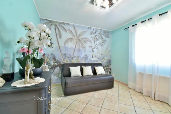 Maison à vendre 5 pièces MOURIES (13)