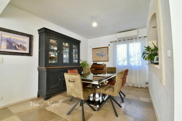 Maison à vendre 5 pièces MOURIES (13)