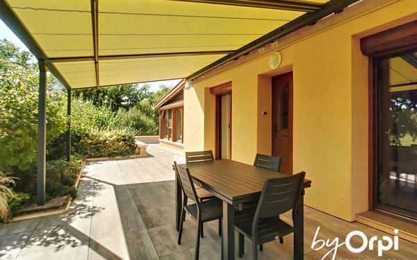 Maison à vendre    7 pièces •  Durdat-Larequille