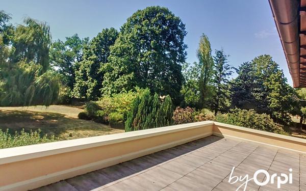 Maison à vendre    7 pièces •  Durdat-Larequille