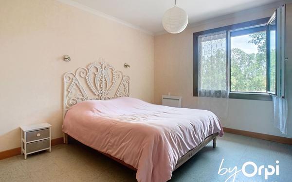 Maison à vendre    7 pièces •  Durdat-Larequille