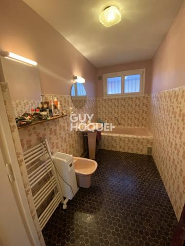 MAISON À VENDRE DE 6 PIÈCES DE 146,00 M²