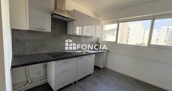 Location Appartement 5 pièces 87.49 m² - Pontoise 95300