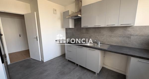 Location Appartement 5 pièces 87.49 m² - Pontoise 95300