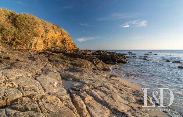 Maison Contemporaine avec piscine intérieure à Moëlan-sur-Mer