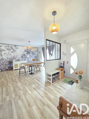 Maison à vendre 6 pièces 170 m² Neuilly-le-Réal