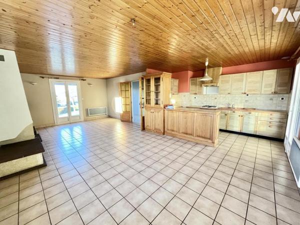 Pavillon 5 chambres sur 1391 m² de parcelle en campagne 